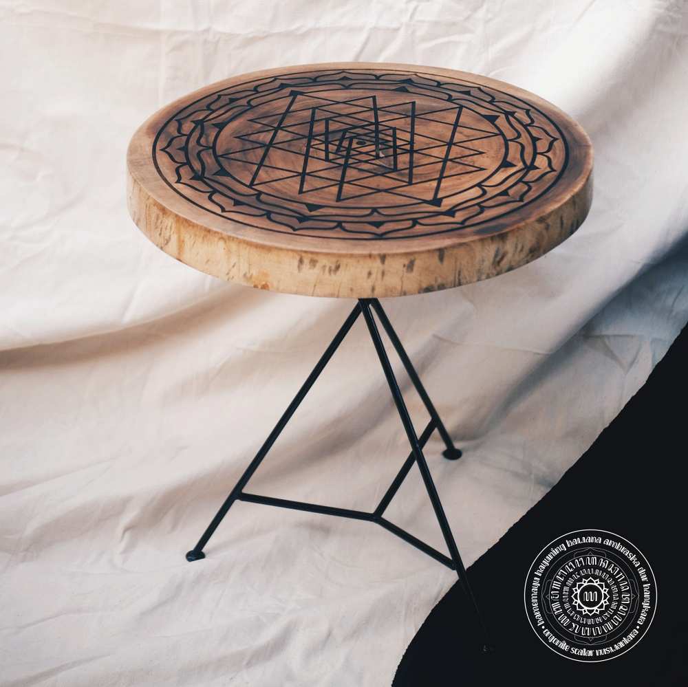 /storage/photos/1/!! Produk Orgonite Djawa/!! Orgon X AFAIK/INTERIOR TABLE WITH SRI YANTRA SYMBOL BLESSING/1.jpg